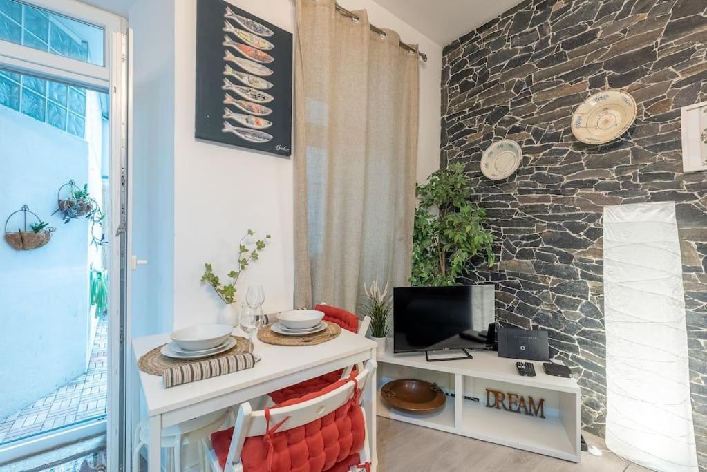 Modern Rustic Apartment In Graca Lisboa Eksteriør billede